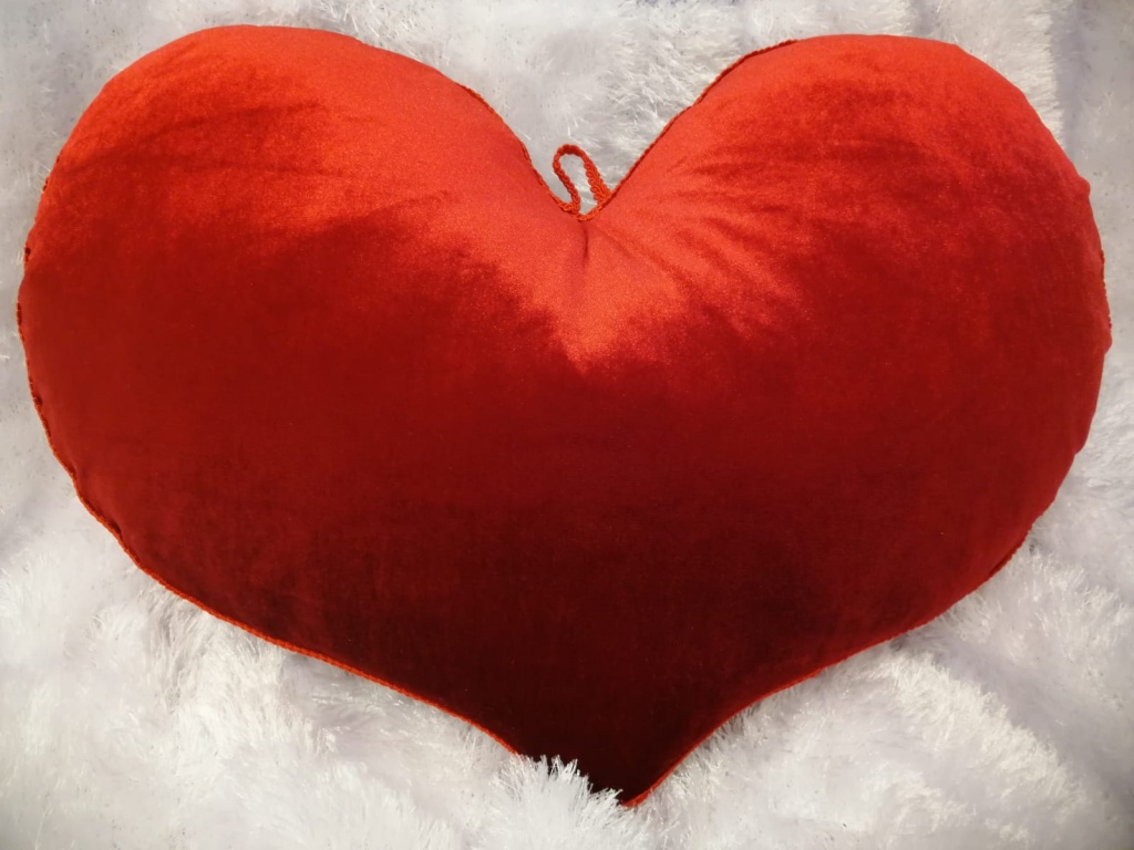Декоративная подушка сердечко "Для тебя", фото на FashionProduct.Ru